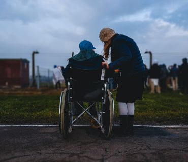Opieka i wsparcie osób niepełnosprawnych