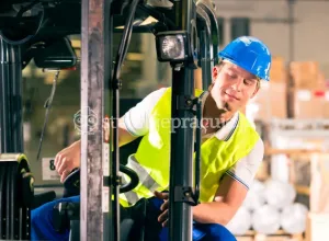 UDT-qualified warehouseman